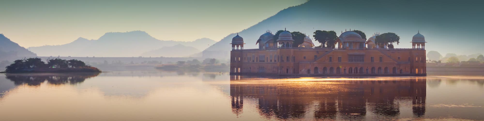 Trek au Rajasthan : circuit, randonnée et voyage © honzahruby / Adobe Stock