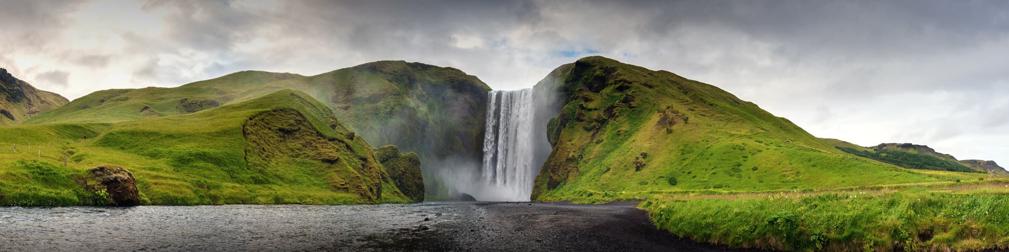 Trek en Europe : randonnée, circuit et voyage © Mumemories / Adobe Stock