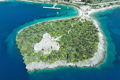© Albert Pali  - Château de Porto Palermo - Albanie Château de Porto Palermo - Albanie