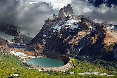 © Dmitry Pichugin / Fotolia - Le mont Fitz Roy et Laguna Torre - Parc national Los Glaciares - Patagonie - Argentine Le mont Fitz Roy et Laguna Torre - Parc national Los Glaciares - Patagonie - Argentine