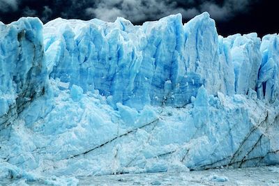 Le glacier Perito Moreno dans le Parc national des glaciers - Argentine