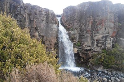 La chute Taranaki, sur le sentier du Ngauruhoe - Nouvelle-Zélande