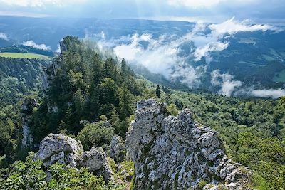 © Gerry Nitsch / République et Canton du Jura / Jura Tourisme - Paysage du Jura - Suisse Paysage du Jura - Suisse