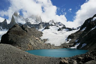 © Denis Chambon - La Laguna de los Tres près du Fitz Roy dans le Parc national des glaciers - Argentine La Laguna de los Tres près du Fitz Roy dans le Parc national des glaciers - Argentine