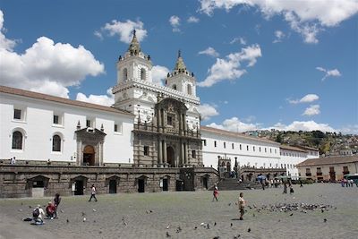 © Paola Jarrin - Place de San Francisco - Quito - Equateur Place de San Francisco - Quito - Equateur