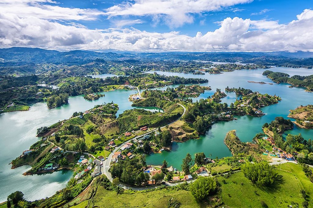 Colombie : Forêts, collines, rivières et lacs