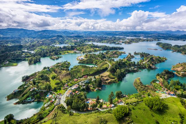 Colombie : Forêts, collines, rivières et lacs