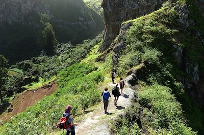 © Marianne Furlani - Cirque de Cabo de Ribeira - Santo Antao - Cap-Vert Cirque de Cabo de Ribeira - Santo Antao - Cap-Vert