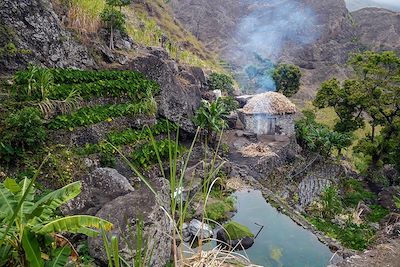 © Alison Assali - Cirque de Cabo de Ribeira - Santo Antao - Cap Vert Cirque de Cabo de Ribeira - Santo Antao - Cap Vert