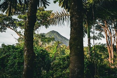 © OntheRunPhoto / Getty Images - Volcan Arenal - Costa Rica Volcan Arenal - Costa Rica