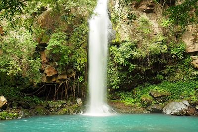 © Thomas Callens - Cascade de la Cangreja - Rincon de la Vieja - Costa Rica Cascade de la Cangreja - Rincon de la Vieja - Costa Rica