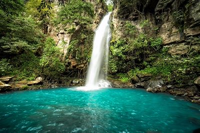© Nick / Adobe Stock - Cascade Cangreja - Rincon de La Vieja - Costa Rica Cascade Cangreja - Rincon de La Vieja - Costa Rica