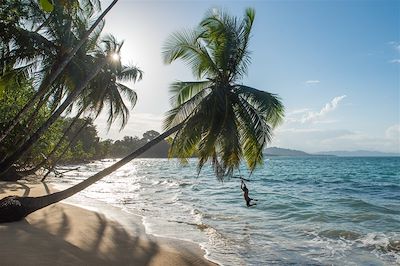 Enfant se balançant - Costa Rica