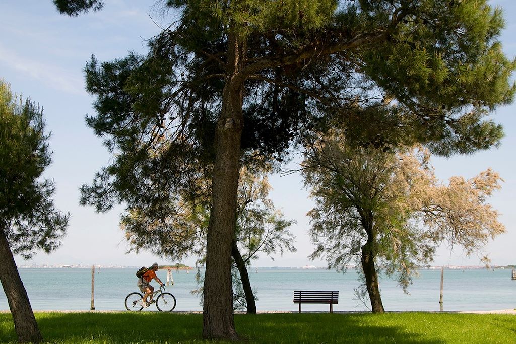 Lacs, vallées et fleuves de Munich à Venise à vélo