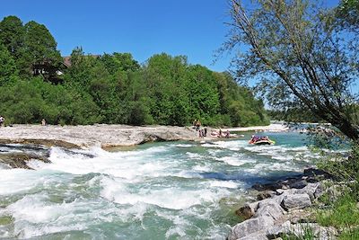 © Eurofun Touristik GmbH - Rafting sur l'Isar - Bavière - Allemagne Rafting sur l'Isar - Bavière - Allemagne