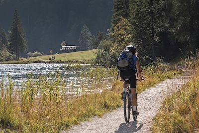 Vélo dans les environs de Mittenwald - Haute-Bavière - Allemagne