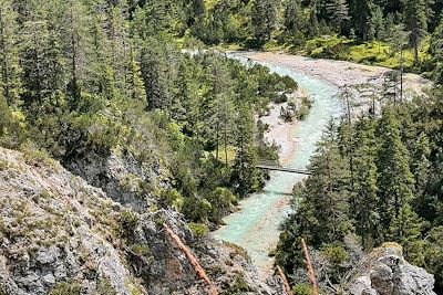 Rivière Isar vers Munich - Bavière - Allemagne
