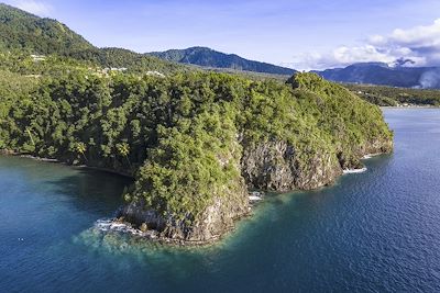 © RIEGER Bertrand / hemis.fr - Toucari Bay - Ile de la Dominique Toucari Bay - Ile de la Dominique
