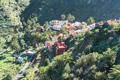 © ksl / Adobe Stock - Canyon de Vallehermoso - La Gomera - Iles Canaries - Espagne Canyon de Vallehermoso - La Gomera - Iles Canaries - Espagne