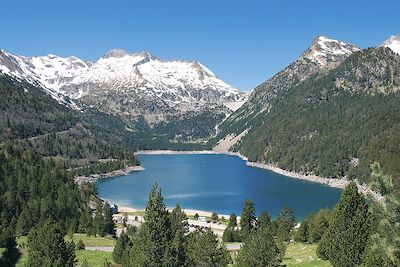 © AZAM Jean-Paul / hemis.fr - Lac d'Orédon - Réserve naturelle de Néouvielle- France Lac d'Orédon - Réserve naturelle de Néouvielle- France