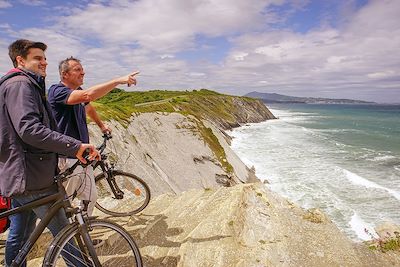 © La Vélodyssée / Aurélie Stapf - La Vélodyssée - Route de la Corniche - France La Vélodyssée - Route de la Corniche - France