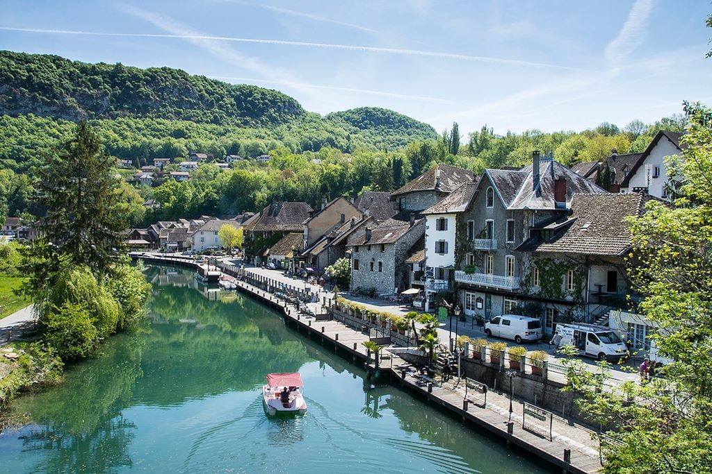 Voyage La Riviera des Alpes à vélo entre lacs et montagne