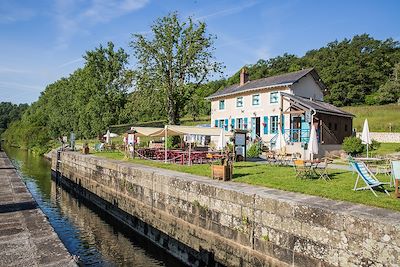 Maison éclusière - Mayenne - Pays de la Loire - France