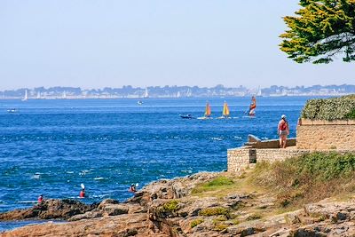 Chemin de la Corniche - Port Navalo - Bretagne - France