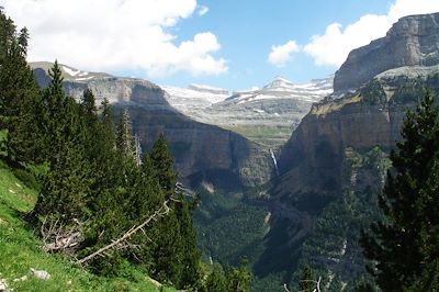 © Sarah Modolo - Le Cirque de Cotatuero dans les Pyrénées - Espagne Le Cirque de Cotatuero dans les Pyrénées - Espagne