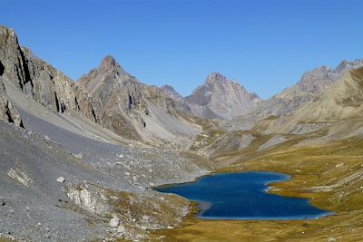 © Bernard Fourmond - Lac de l'Orrenaye - Ubaye - Alpes du Sud - France Lac de l'Orrenaye - Ubaye - Alpes du Sud - France