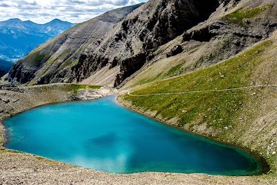 © Christian Lemale - Lac de la petite cayolle - Ubaye - Alpes du Sud - France Lac de la petite cayolle - Ubaye - Alpes du Sud - France