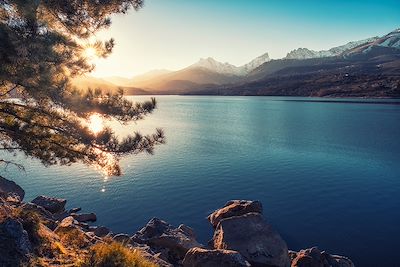 © Jon Ingall / Adobe Stock - Lac Calacuccia - Corse Lac Calacuccia - Corse