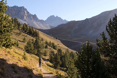 © GUIZIOU Franck / hemis.fr - Randonnée au lac de Souliers - Parc naturel régional du Queyras - France Randonnée au lac de Souliers - Parc naturel régional du Queyras - France