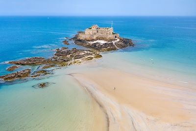 La Côte d'Emeraude et les îles Chausey