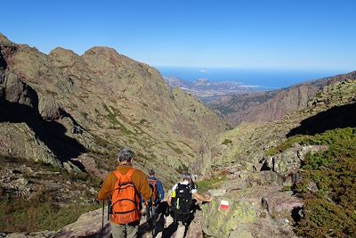 Vue sur Calvi depuis le col Bocca di Muvrella - GR20 Nord - Corse - France