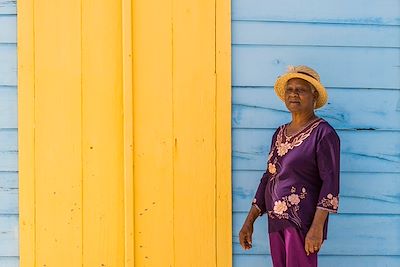 © MAISANT Ludovic / hemis.fr - Une habitante de Guadeloupe Une habitante de Guadeloupe