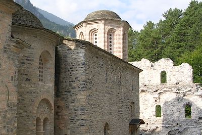 © Dina Le Neveu - Monastère d'Agios Dionysos - Mont Olympe - Grèce Monastère d'Agios Dionysos - Mont Olympe - Grèce