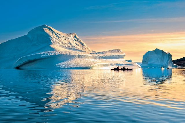 Kayak et canoë : En kayak, des fjords à la calotte polaire Voyage En kayak, des fjords à la calotte polaire