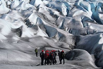 © Tasermiut - Randonnée sur le glacier en face de Gorrosari - Groenland Randonnée sur le glacier en face de Gorrosari - Groenland