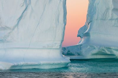 Coucher de soleil et Icebergs - Detroit Scoresby - Groenland