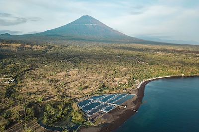 © Westend 61 / hemis.fr - Volcan Agung - Bali - Indonésie Volcan Agung - Bali - Indonésie