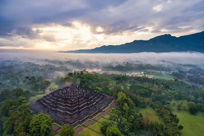 Vue aérienne du temple de Borobudur, Indonésie