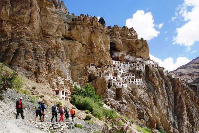 En arrivant au monastère de Phuktal - Zanskar - Inde