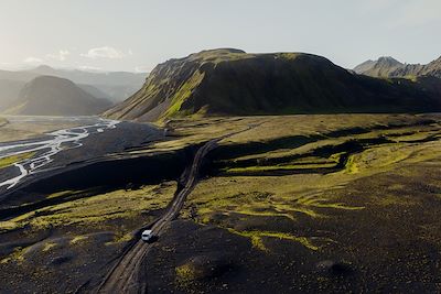 Voyage en van dans les Highlands, les hautes terres d'Islande