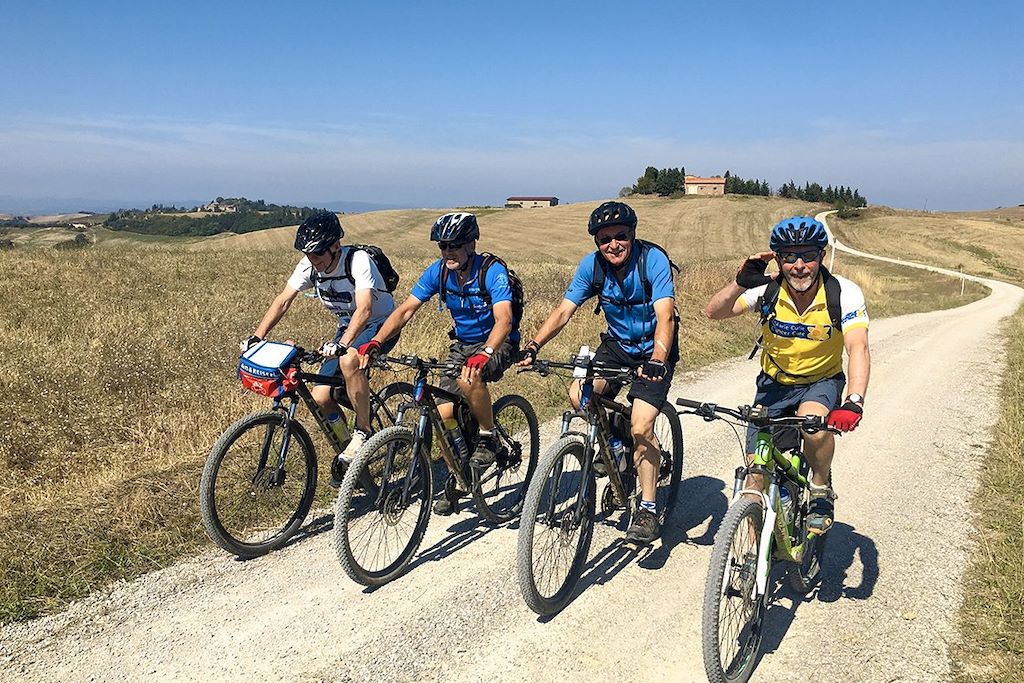 Cyclistes en Toscane - Italie