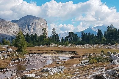 © Bruno Poinson - Parc naturel - Fanes-Sennes-Braies - Dolomites - Italie Parc naturel - Fanes-Sennes-Braies - Dolomites - Italie