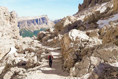 © Bruno Poinson - Randonnée dans les Dolomites - Italie Randonnée dans les Dolomites - Italie