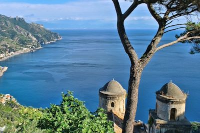© LianeM/fotolia.com - Côte Amalfitaine vue de Ravello - Campanie - Italie Côte Amalfitaine vue de Ravello - Campanie - Italie