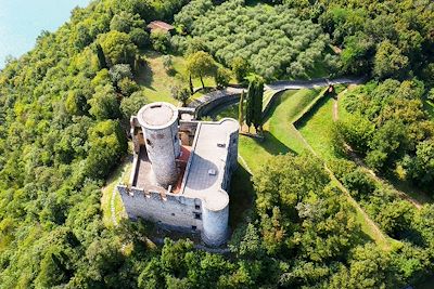 Château Oldofredi - Peschiera Maraglio - Italie