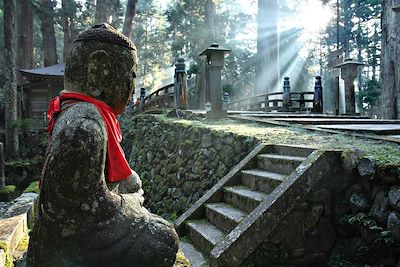 Okunoin Cimetière du Mont Koya - Japon